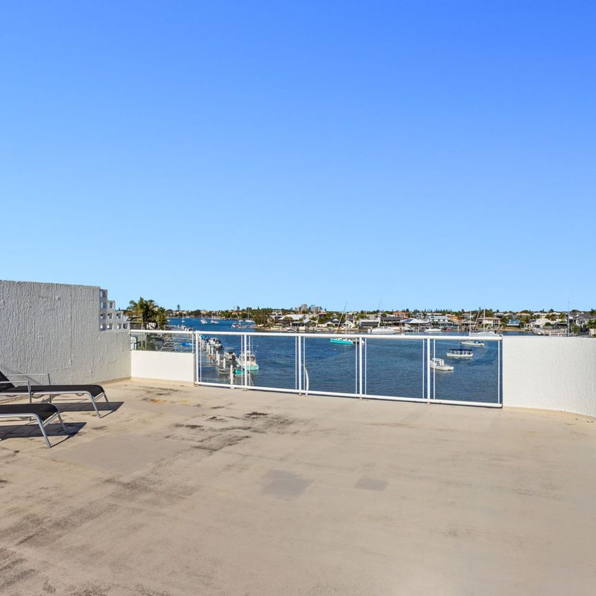 Waterfront Mooloolaba Penthouse - Photo 1