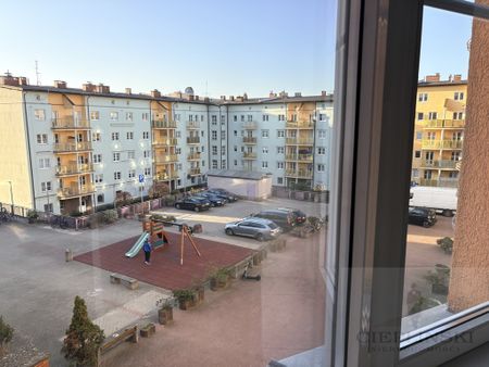 Mieszkanie w centrum miasta - Zdjęcie 2