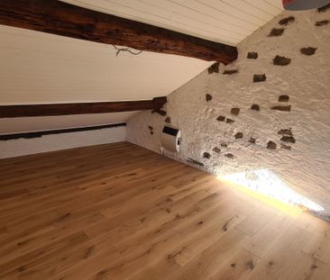 3-room attic apartment just a few steps from the Locarno square - Photo 4