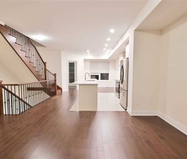 For Lease - 334 Laplante Street, Newmarket, Ontario - Photo 5