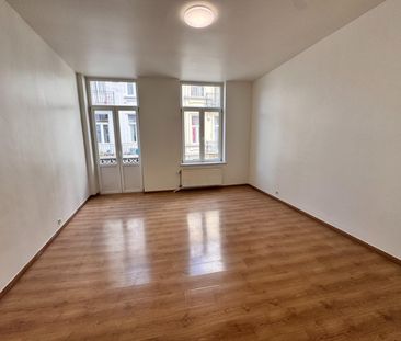 À LOUER – Studio lumineux au cœur de Bruxelles – 2e étage - Photo 6