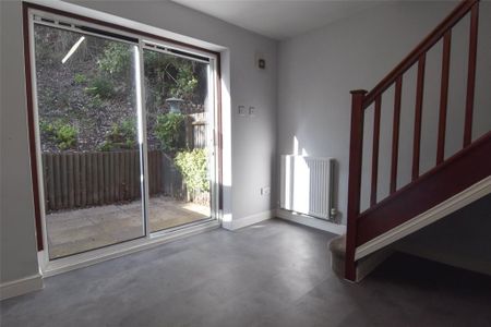 2 bedroom terraced house to rent - Photo 3