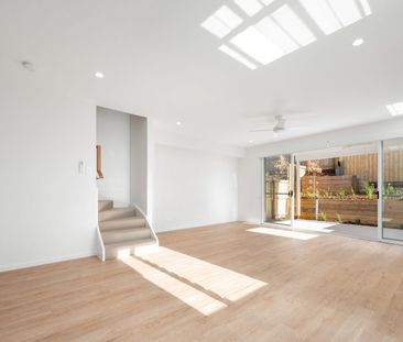 3/20 Headfort Street, Greenslopes, Qld 4120 - Photo 6