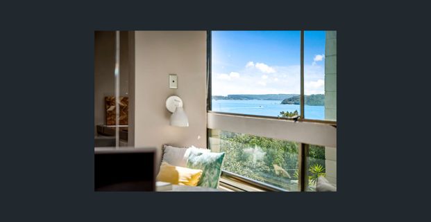Luxurious Living Redefined: Ultra-Modern Studio Apartment with Ocean Glimpses - Photo 1