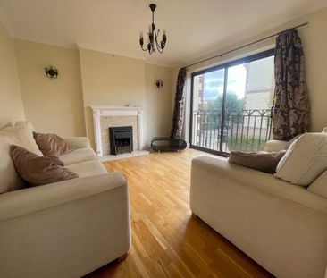 3 Bed Terraced House, Mayfair Gardens, SO15 - Photo 4