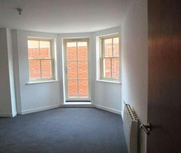 The Royal Seabathing, Canterbury Road, CT9 - Photo 1