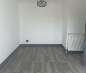 Modern semi detached house on the west side of Ellon. - Photo 4