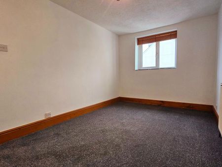 2 bedroom maisonette to rent - Photo 5