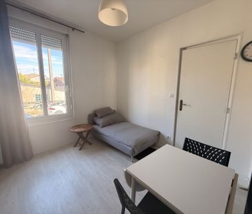 Location Appartement 1 pièce 23m² BORDEAUX 33100 - Photo 2