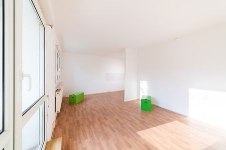Familienfreundliche 4-Zimmerwohnung in Halle-Neustadt - Photo 3