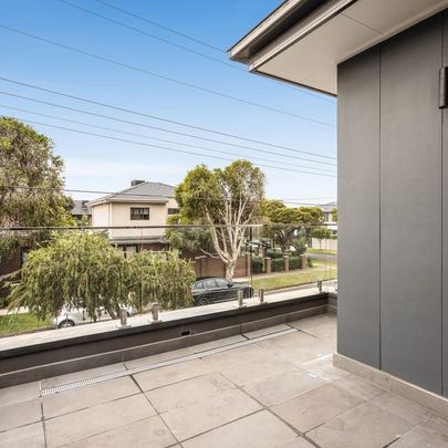 Brand New Luxury Townhouse - Photo 1
