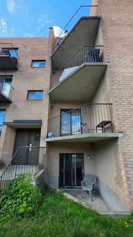 Appartement à louer - Laval (Chomedey) (Place Renaud) - Photo 2