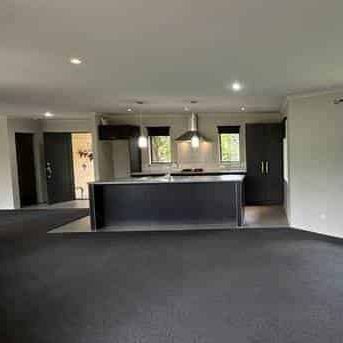 Country Calm and Modern Convenience - Photo 1