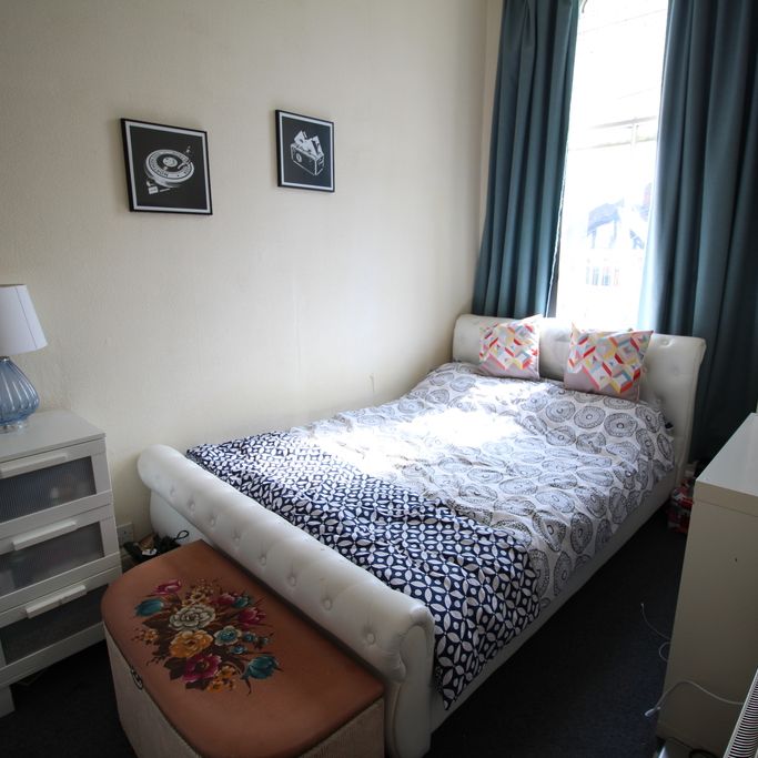 2 Bed Student Accommodation - Photo 1