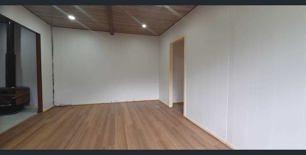 Affordable Three Bedroom Home! - Photo 1