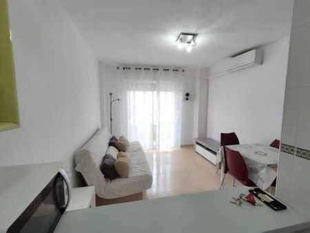 Piso de alquiler en Calle Río Tormes, Playa Honda - Playa Paraíso - Photo 3