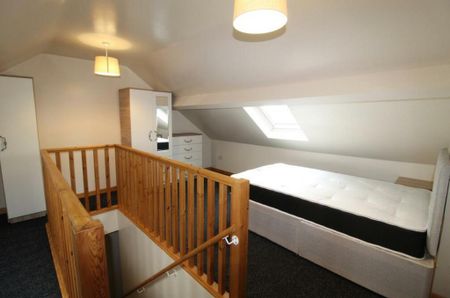 4 bedroom house of multiple occupation to rent - Photo 3