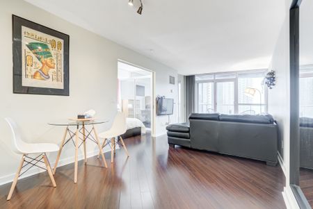 For Lease - 208 Queens Quay Unit# 1204, Toronto, Ontario - Photo 2