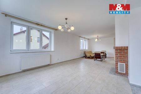 Pronájem domu 169 m² s pozemkem 594 m² - Photo 3