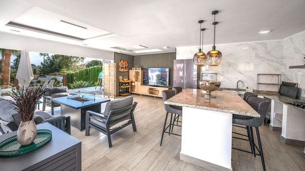 Alquiler de casa o chalet independiente en Urbanizacion el Paraiso - Photo 1