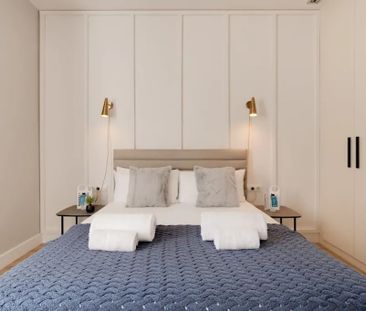 Carrer de Sepúlveda, Barcelona, Catalonia 08015 - Photo 4