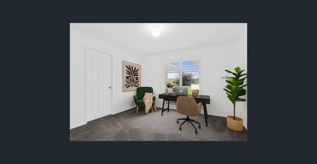 Stunning Renovated Family Home in Quiet Elevated Cul-de-sac - Photo 1