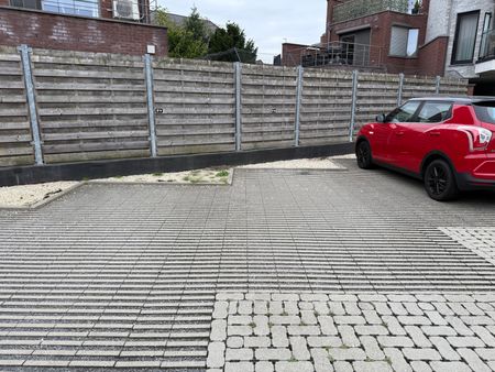 Instapklaar appartement met 2 slaapkamers en terras - Photo 3