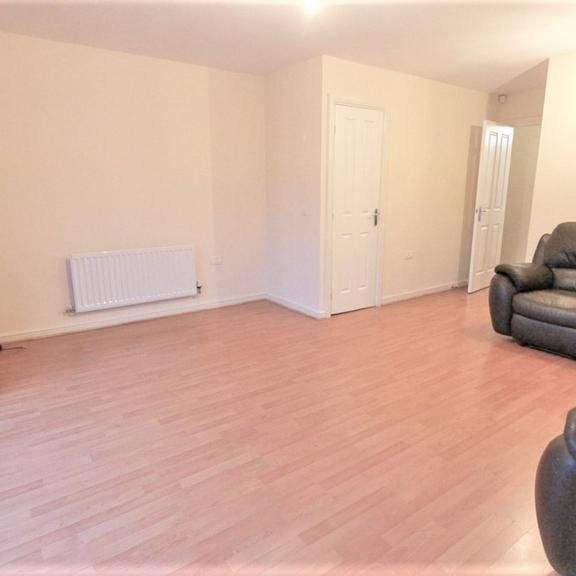 3 bedroom terraced house to rent - Photo 1
