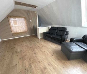 Lees Road, Ashton Under Lyne - Photo 3