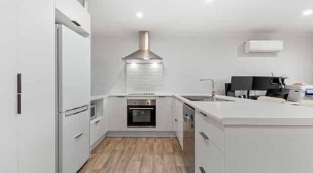 Modern & Stylish Ramarama Living - Photo 5