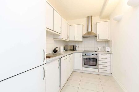 Bishopsgate, City, EC2M - Photo 2