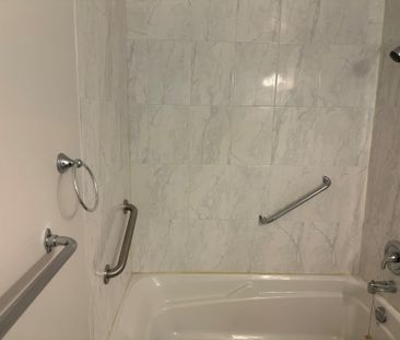 For Lease - 2245 Eglinton Avenue Unit# 1009, Toronto, Ontario - Photo 6