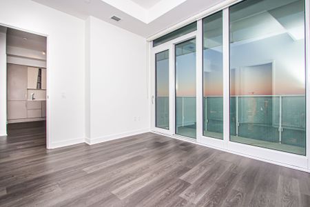 For Lease - 3900 Confederation Parkway Unit# 5801, Mississauga, Ontario - Photo 5