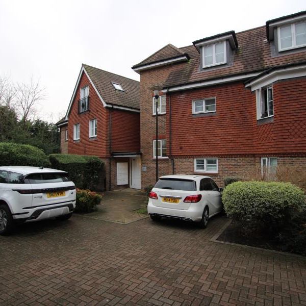 Wey Road, Weybridge - 2 bedrooms Property for lettings - Seymours - Photo 1