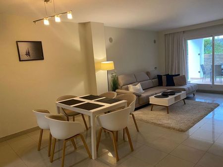 Alquiler de piso en Calle Istán, 9 - Photo 2