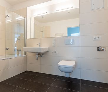 ** Modern ausgestattete Wohnung | Parkett | 2 Balkone | Gäste-WC | ... - Photo 1