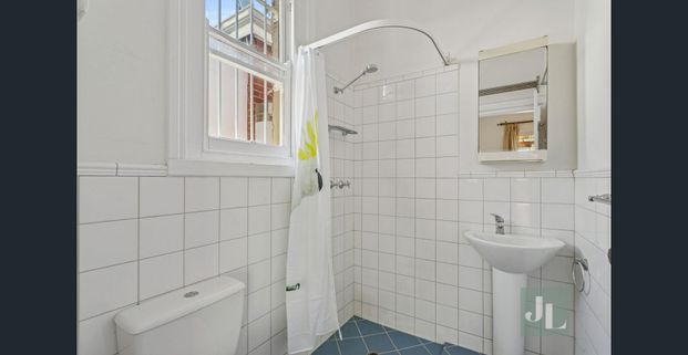 Charming Claremont Cottage - Photo 1