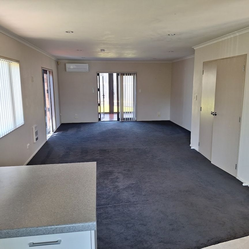 Big Family Fun - Photo 1