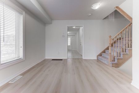 For Lease - 740 Linden Drive Unit# 1, Cambridge, Ontario - Photo 3