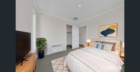 Brand New and Shiny - Photo 4