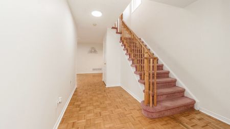 For Lease - 6 Hillsburgh Drive, Brampton, Ontario - Photo 5