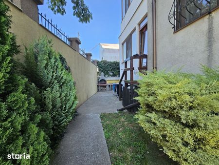 Apartament lux 2 camere de închiriat cu parcare privată - Photo 2