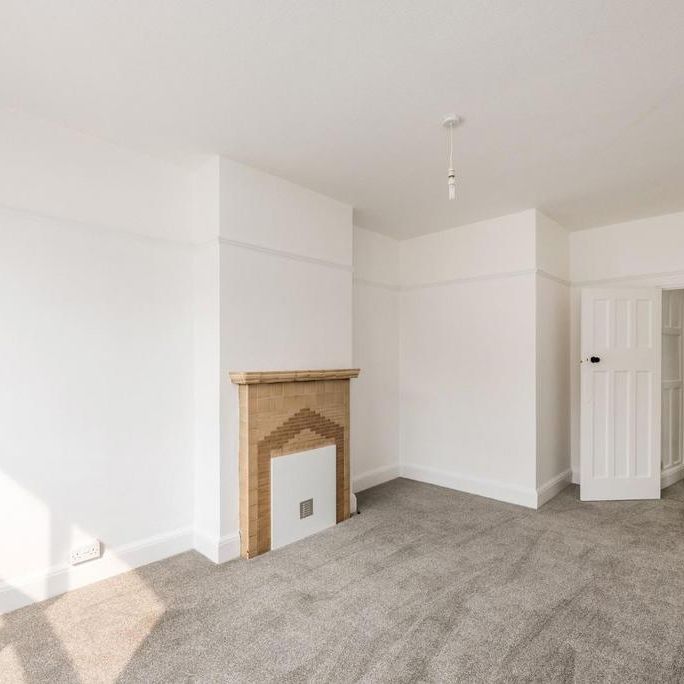 3 bedroom apartment to rent - Photo 1