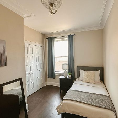 6 1/2 (4 Bdrm) for rent available immediately in Verdun - Photo 3