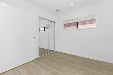 Space, Style & Effortless Living! - Photo 3