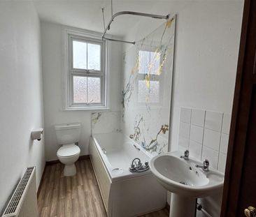 Albemarle Crescent, Scarborough - Photo 5