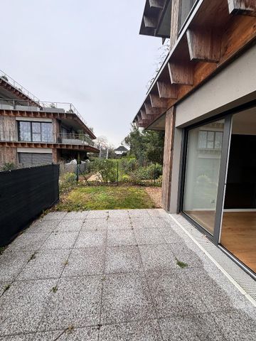 Location Appartement 4 pièces 76m² CHAMBRAY LES TOURS 37170 - Photo 3