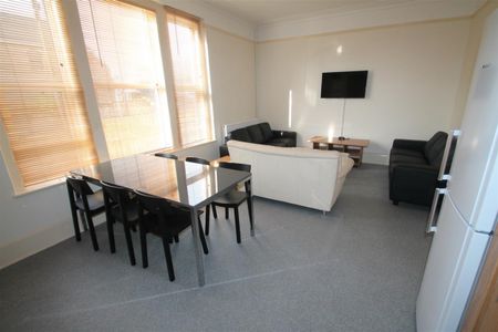 BPC00535 **Bills Included** Double Room, Hanham Road, Kingswood, Bristol - Photo 2