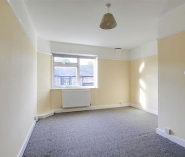2 bedroom maisonette to rent - Photo 3