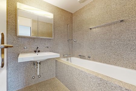 Charming city apartment - Photo 3